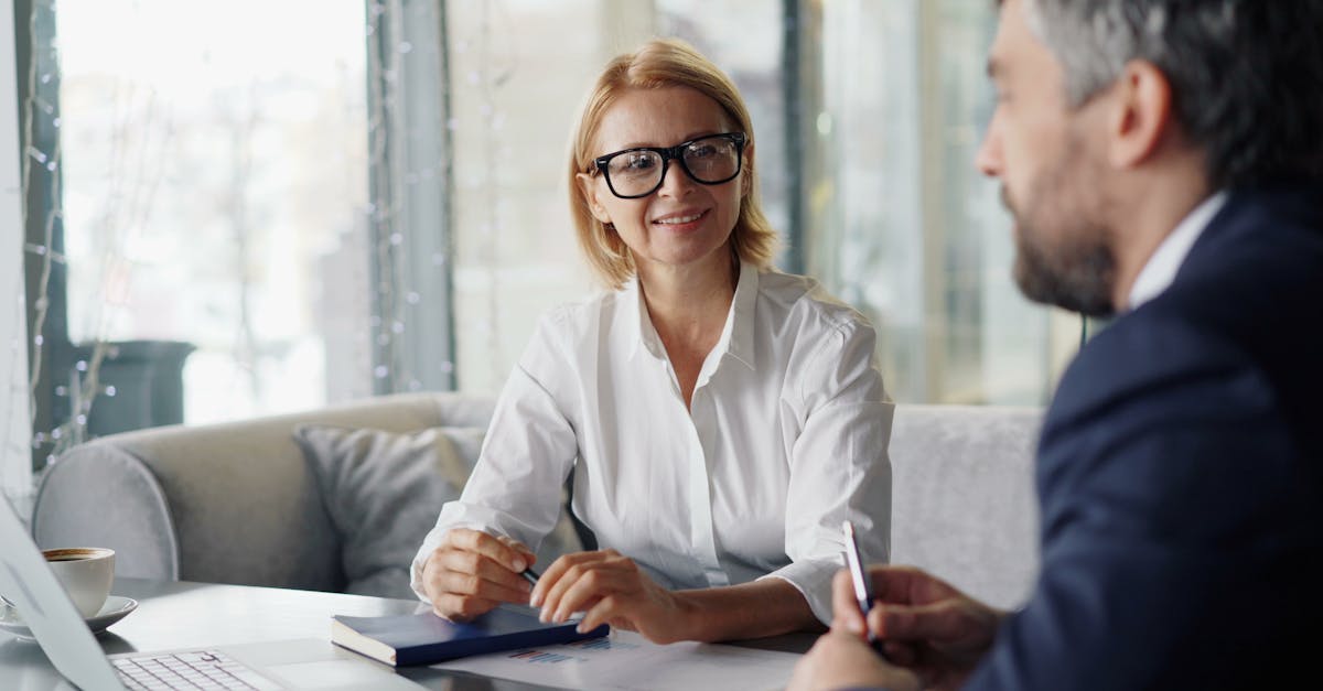 découvrez les clés d'une communication efficace : techniques, conseils et stratégies pour améliorer vos échanges quotidiens, que ce soit dans la vie personnelle ou professionnelle. boostez vos relations et apprenez à transmettre vos idées clairement.